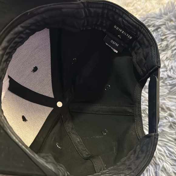 Quick Silver Black SnapBack Hat - Picture 3 of 3